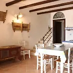 Belle Vue Sarmuci *
