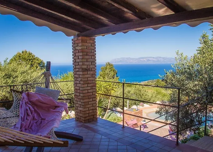 Willa Belle Vue Sarmuci