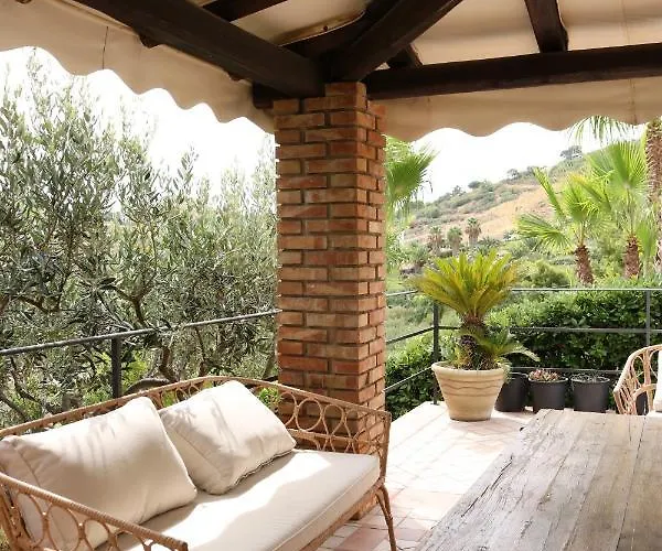 Belle Vue Sarmuci * Scopello (Sicily)