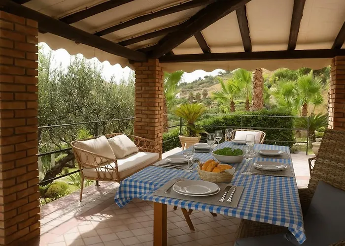 Belle Vue Sarmuci Willa *