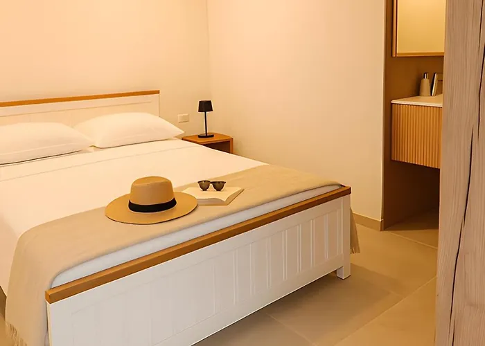 Willa Belle Vue Sarmuci *